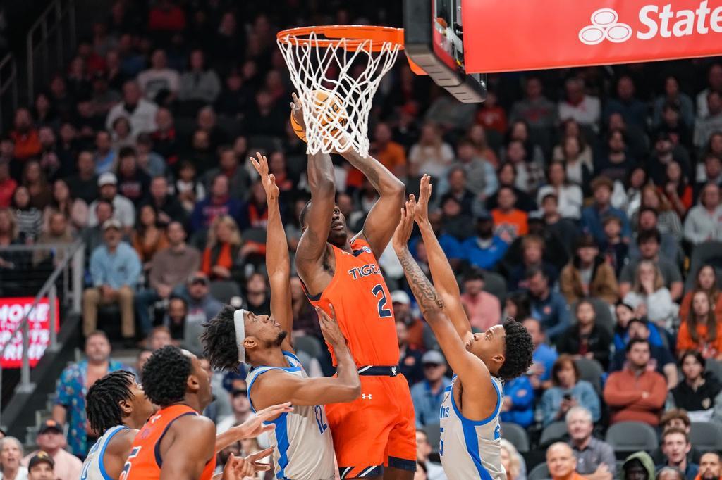 Jaylin Williams (2) during the game between the Memphis Tigers and the #11 Auburn Tigers at State Farm Arena in Atlanta, GA on Sunday, Nov 27, 2022. Steven Leonard/Auburn Tigers