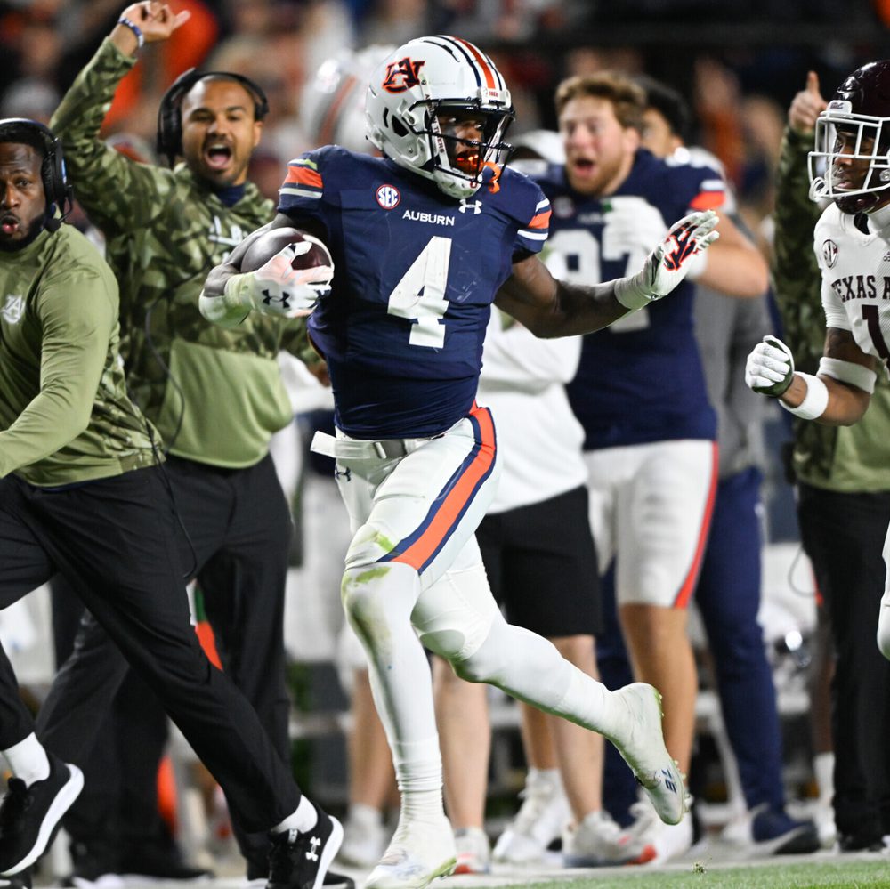 Tank Bigsby (4) touchdown during the Football Game between the Auburn Tigers and Texas A&M Aggies at Jordan-Hare Stadium in Auburn, AL on Saturday, Nov 12, 2022. Alabama News