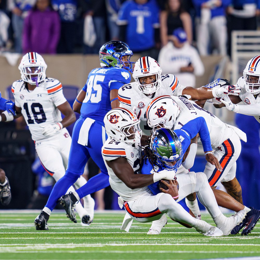 20241026 FB at Kentucky AP 2343 Alabama News