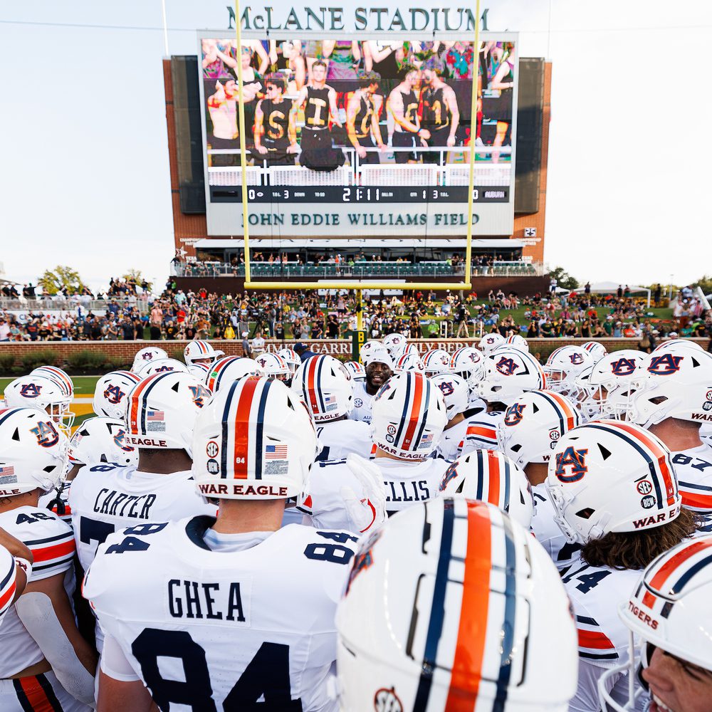 Auburn football team Alabama News
