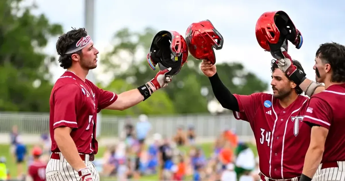 'Swamp Kings': Troy baseball takes down No. 8 national seed Florida to win Gainesville Regional
