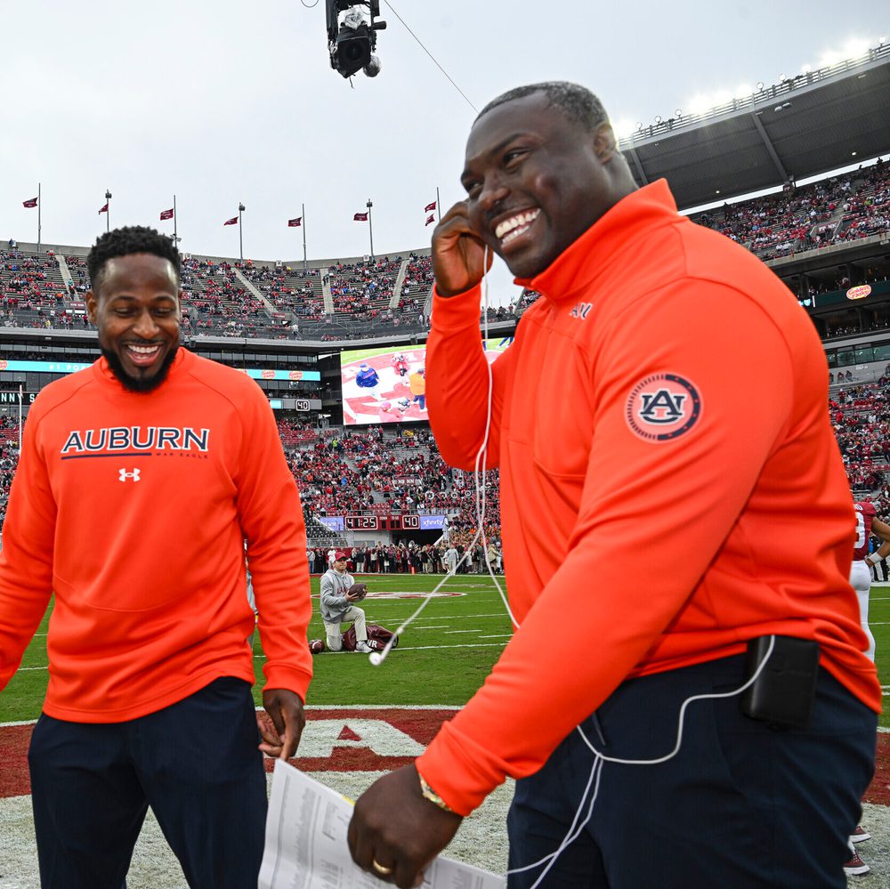Nov 26, 2022; Tuscaloosa, Al, USA; Coach Carnell Williams, Coach Ronnie Brown talk with Nick Saban before the game between Auburn and Alabama at Bryant-Denny Stadium. Alabama News