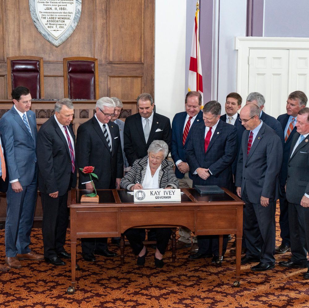 Ivey signs prison bill Alabama News