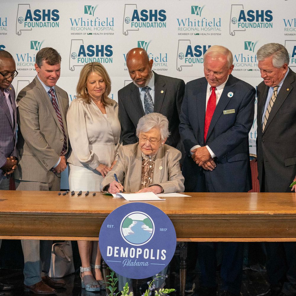 Gov. Kay Ivey signs. Alabama News