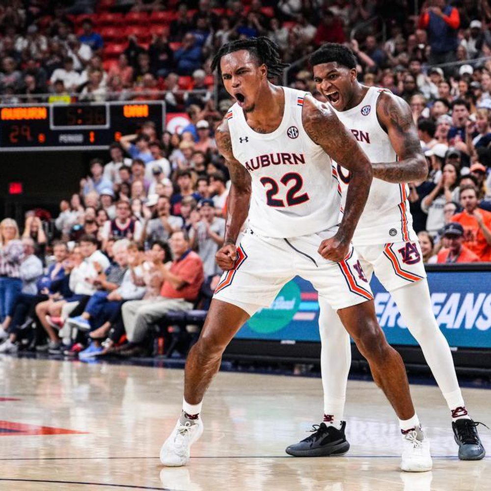 Allen Flanigan (22) during the game between the Univeristy of Alabama-Huntsville Chargers and the #15 Auburn Tigers at Neville Arena in Auburn, AL on Wednesday, Oct 26, 2022. Zach Bland/Auburn Tigers Alabama News