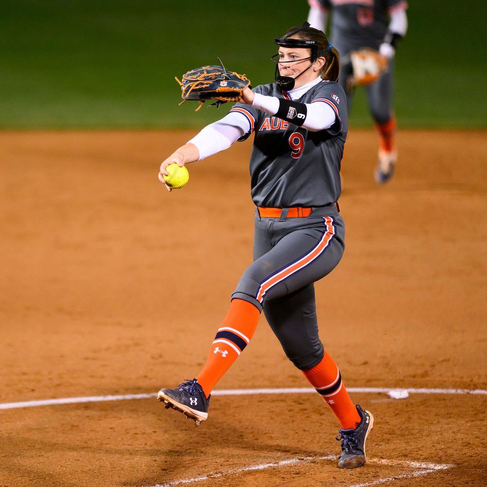Auburn Pitcher Maddie Penta 9 20240229 SB vs GSU GB 0006 Alabama News