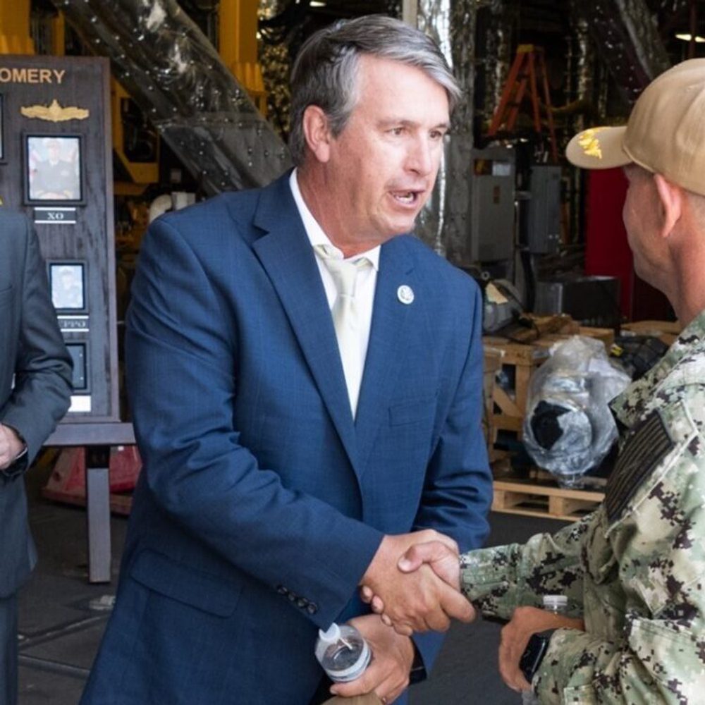 Barry Moore meets a soldier Alabama News