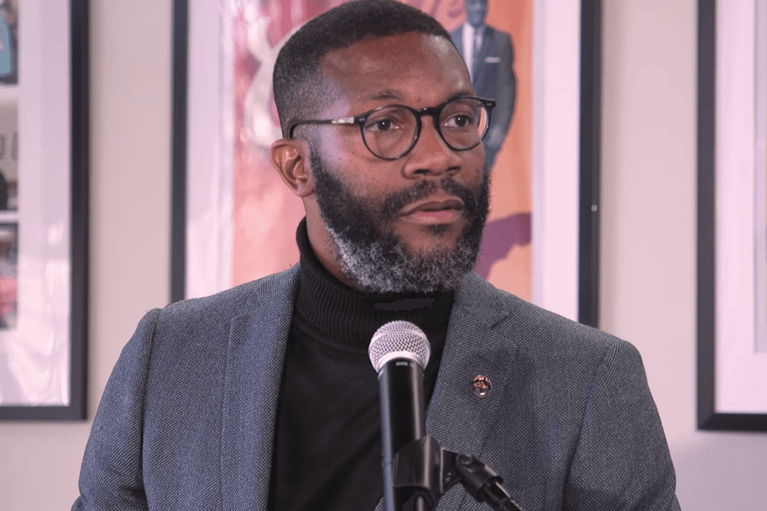 Self-proclaimed 'biggest Bama fan' Mayor Woodfin urging athletes to
