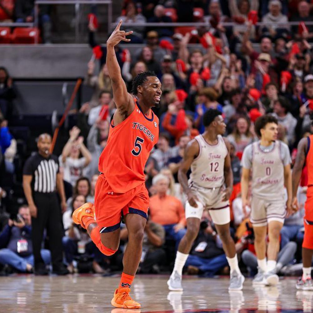 Chris Moore (5) during the game between the Texas Southern Tigers and the Auburn Tigers at Neville Arena in Auburn, Alabama on Friday, Nov 18, 2022. Jacob Taylor/Auburn Tigers Alabama News