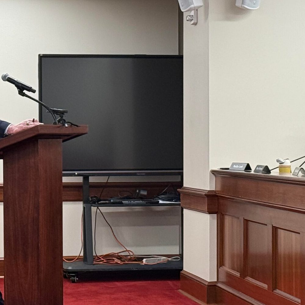 Scott Stadthagen (left), Marilyn Lands (right) Alabama News