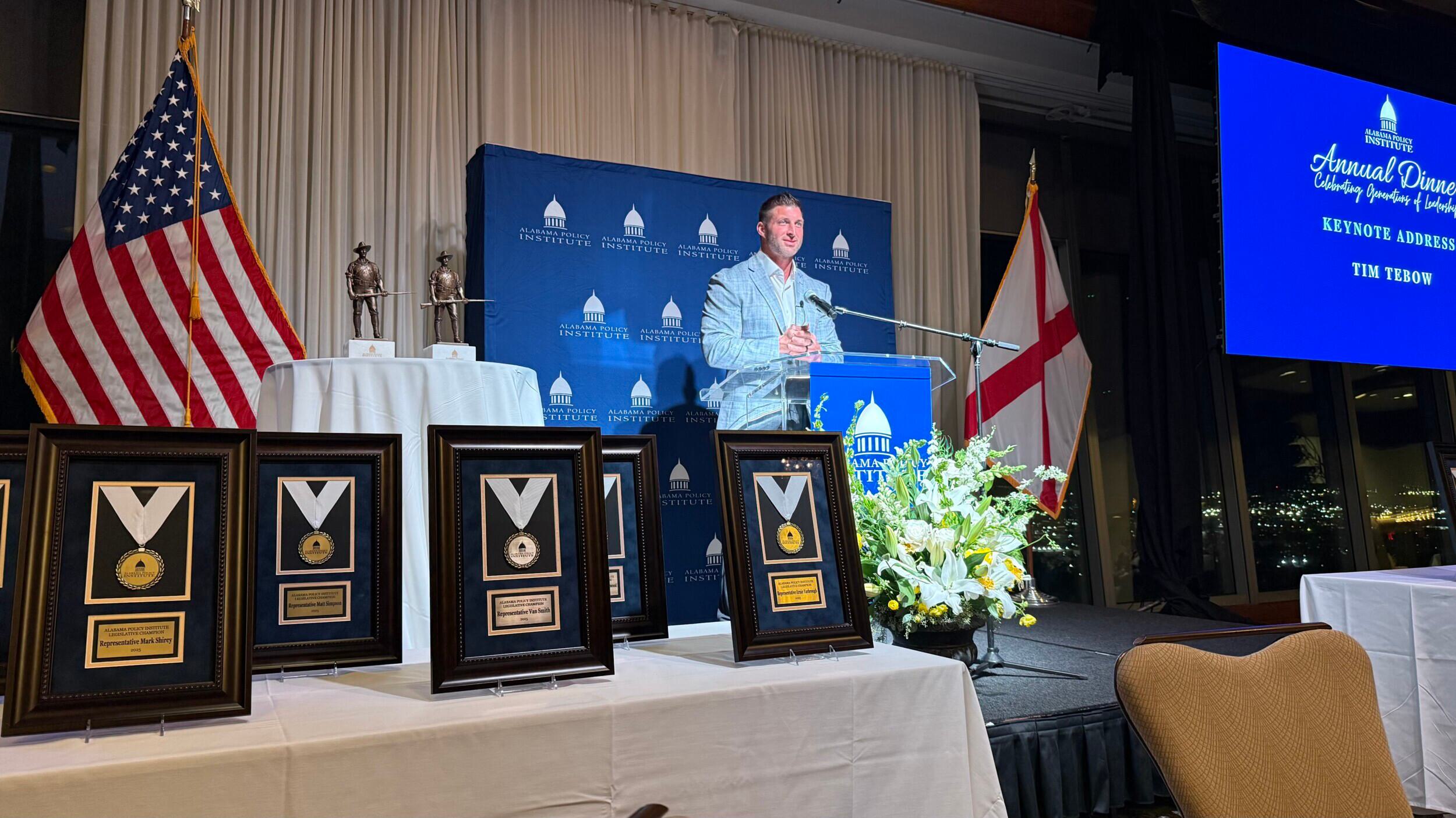 Tim Tebow speaks on football and faith at API annual dinner; group… 2 Tim Tebow