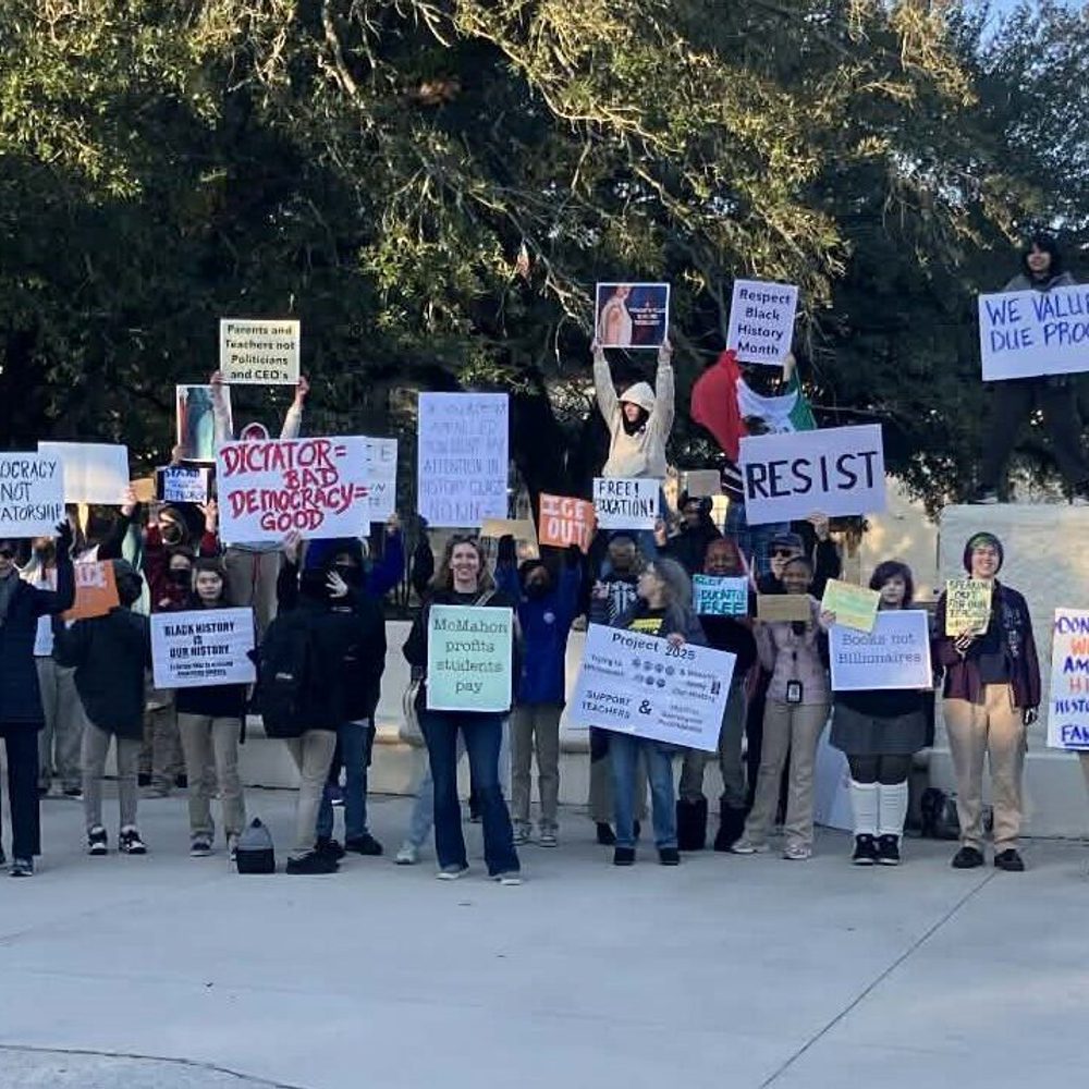 Indivisible_Mobile_MurphyHighSchool Alabama News