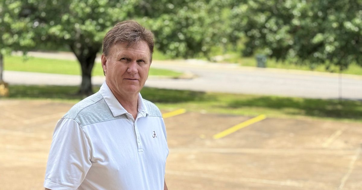 Mike Elliott announces House District 13 bid