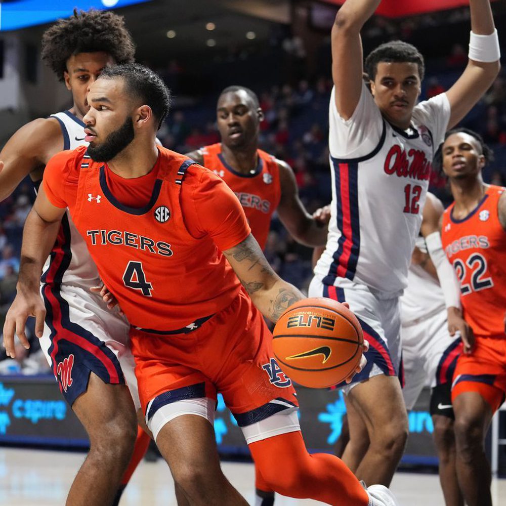 Johni Broome (4) during the game between the Ole Miss Rebels and the #21 Auburn Tigers at The Pavilion in Oxford, MS on Tuesday, Jan 10, 2023. Steven Leonard/Auburn TigersSteven Leonard/Auburn Tigers Alabama News