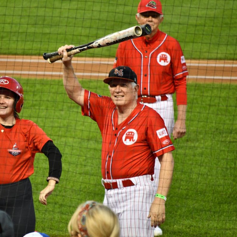 Mo Brooks in baseball game Alabama News