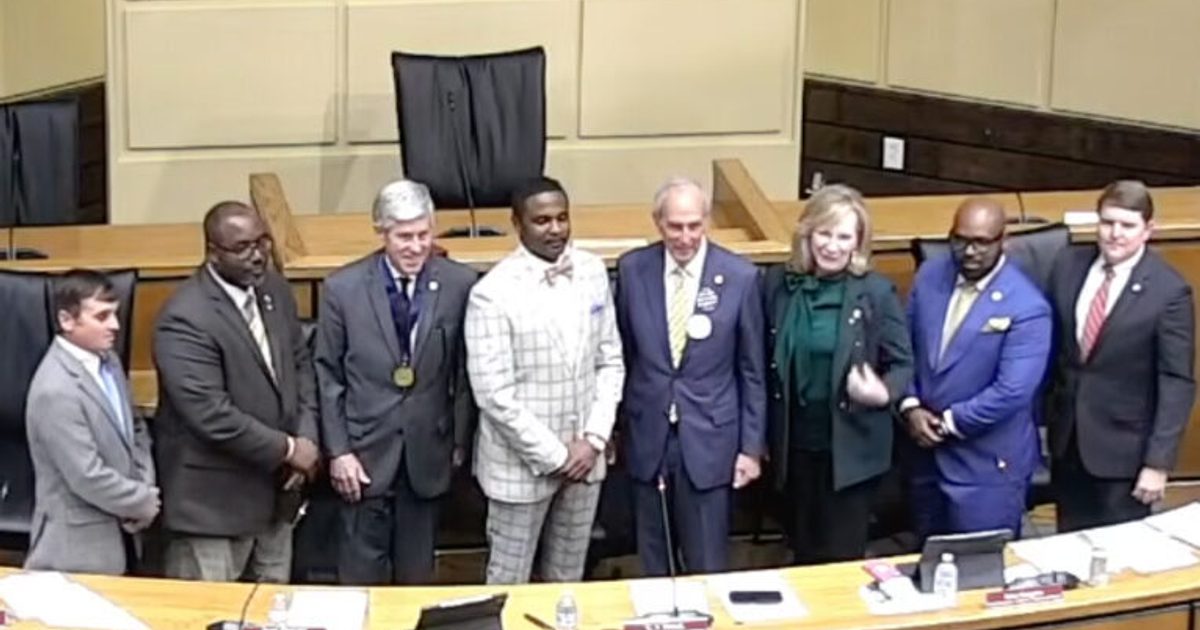 Mobile City Council bids emotional, grateful farewell to Stimpson ...