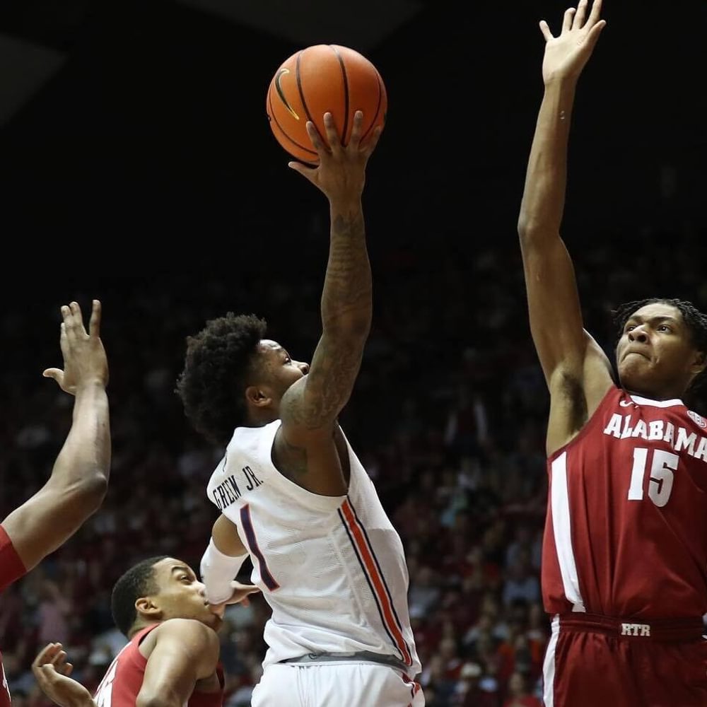 Noah Clowney vs Auburn Facebook Alabama MBB Alabama News