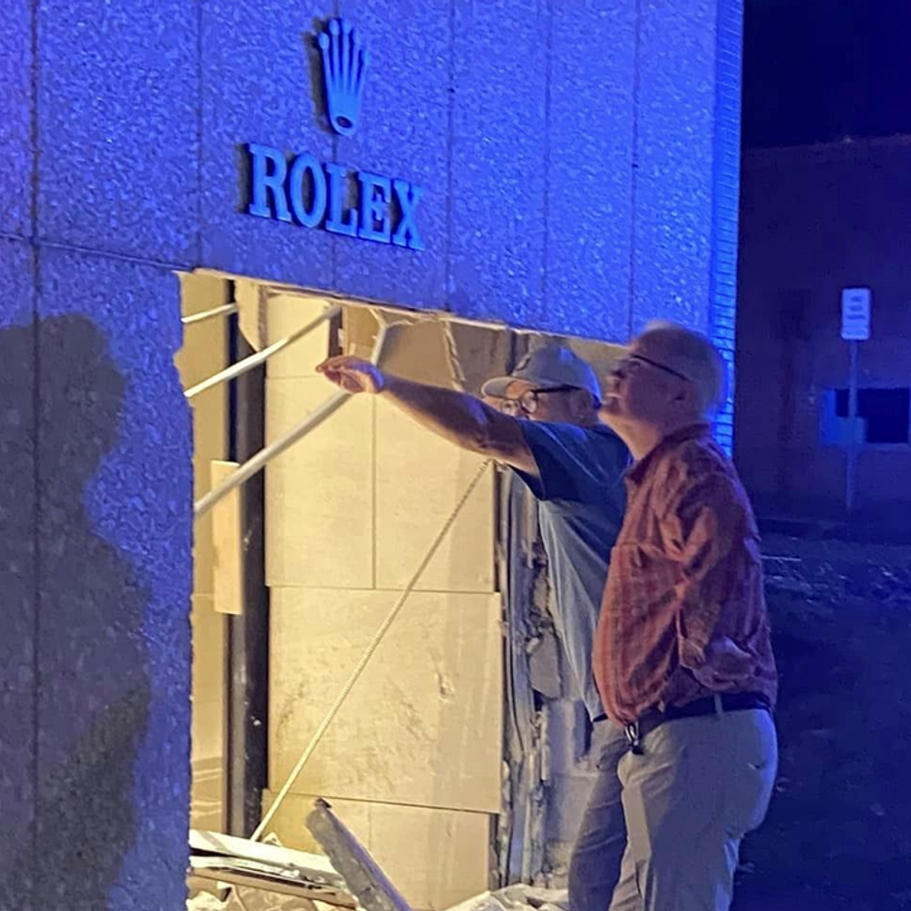 Photo from Brombergs Facebook page Alabama News