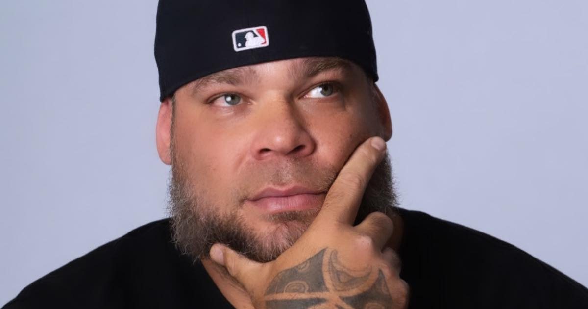 FNC's Tyrus brings two hours of belly laughs in sold-out Gulf Shores show