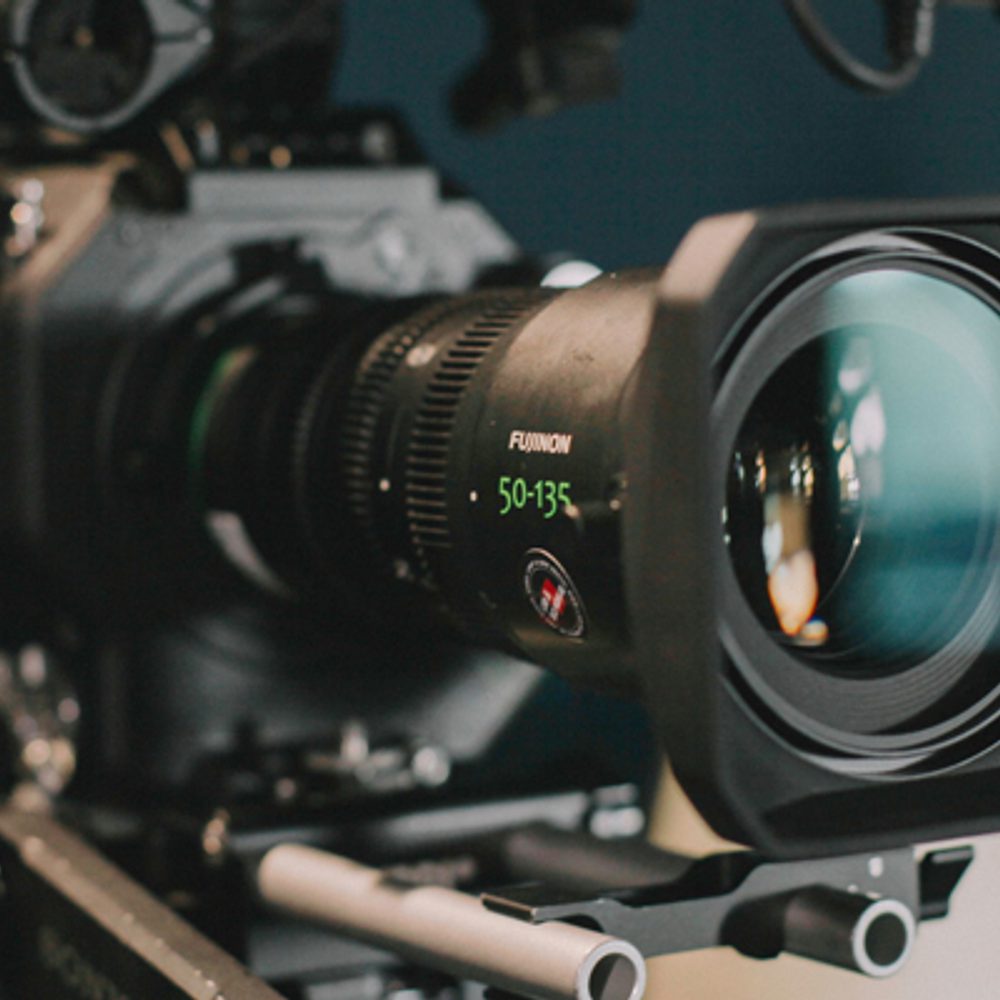 Video camera Vanilla Bear Films unsplash com Alabama News