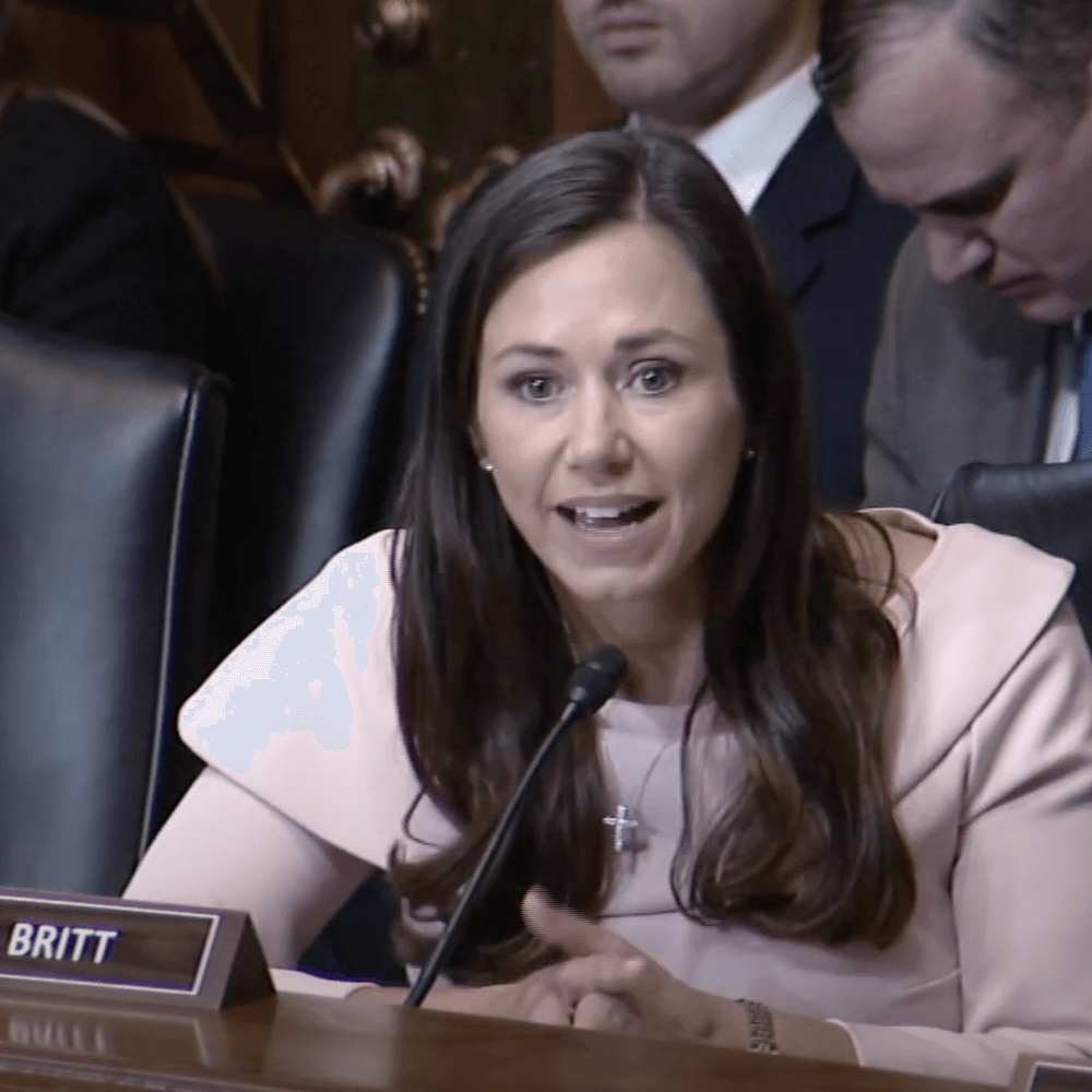 U.S. Sen. Katie Britt addresses head of Army Corps of Engineers. Photo: YouTube. Alabama News