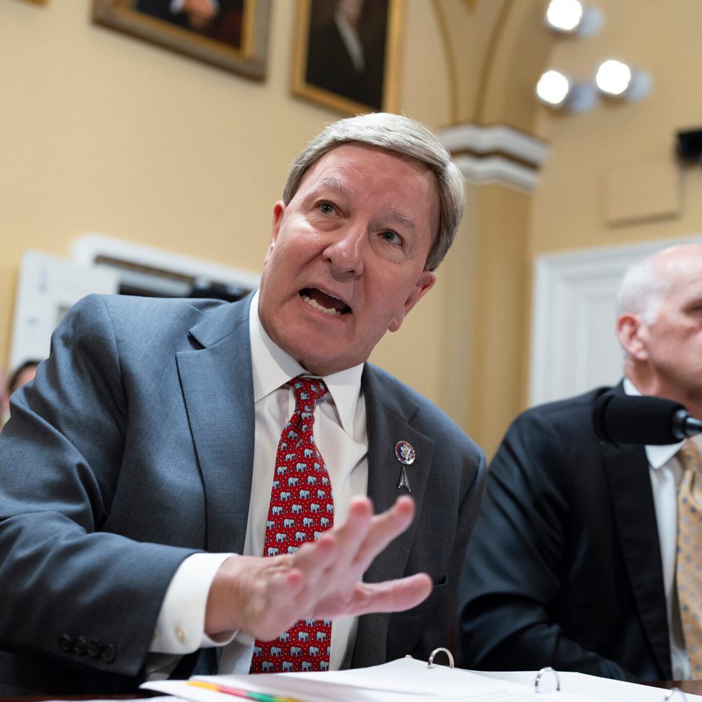 House Armed Services Chairman Mike Rogers, R-Ala., and Rep. Adam Smith, D-Wash., right Alabama News