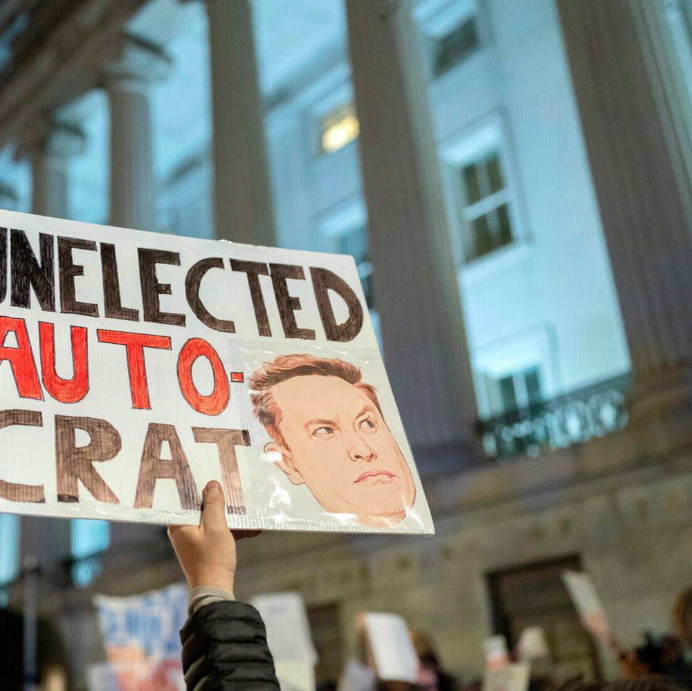 Musk protest sign Alabama News
