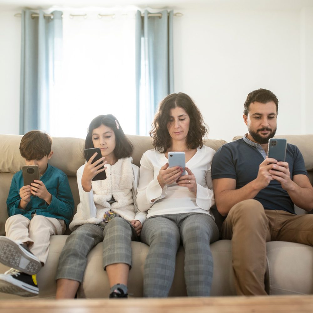 Alabama political news phones family Alabama News