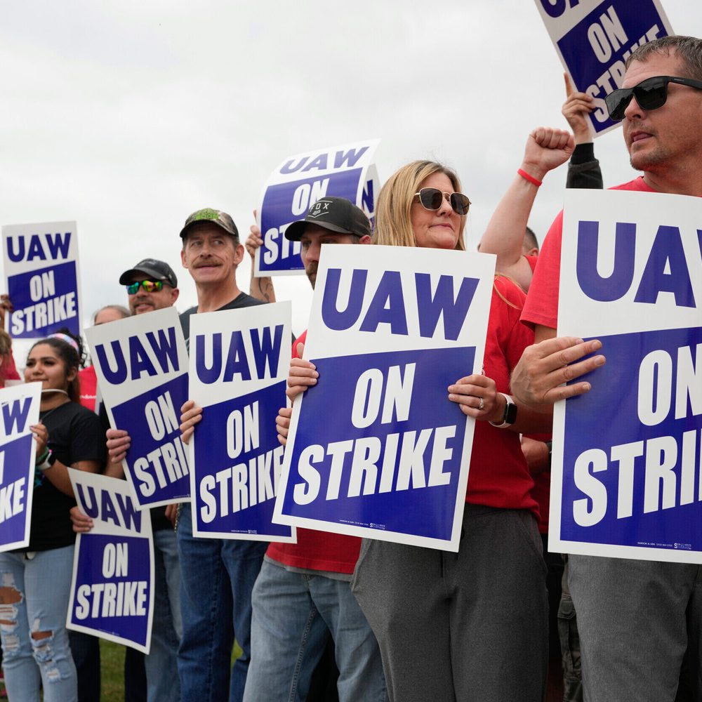 UAW picketers Alabama News