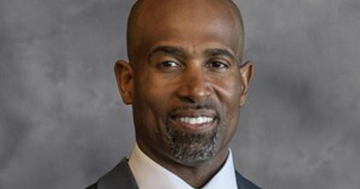 Ed Rummy Jr NFL veteran Eddie Robinson Jr. embarks on his coaching career at ...