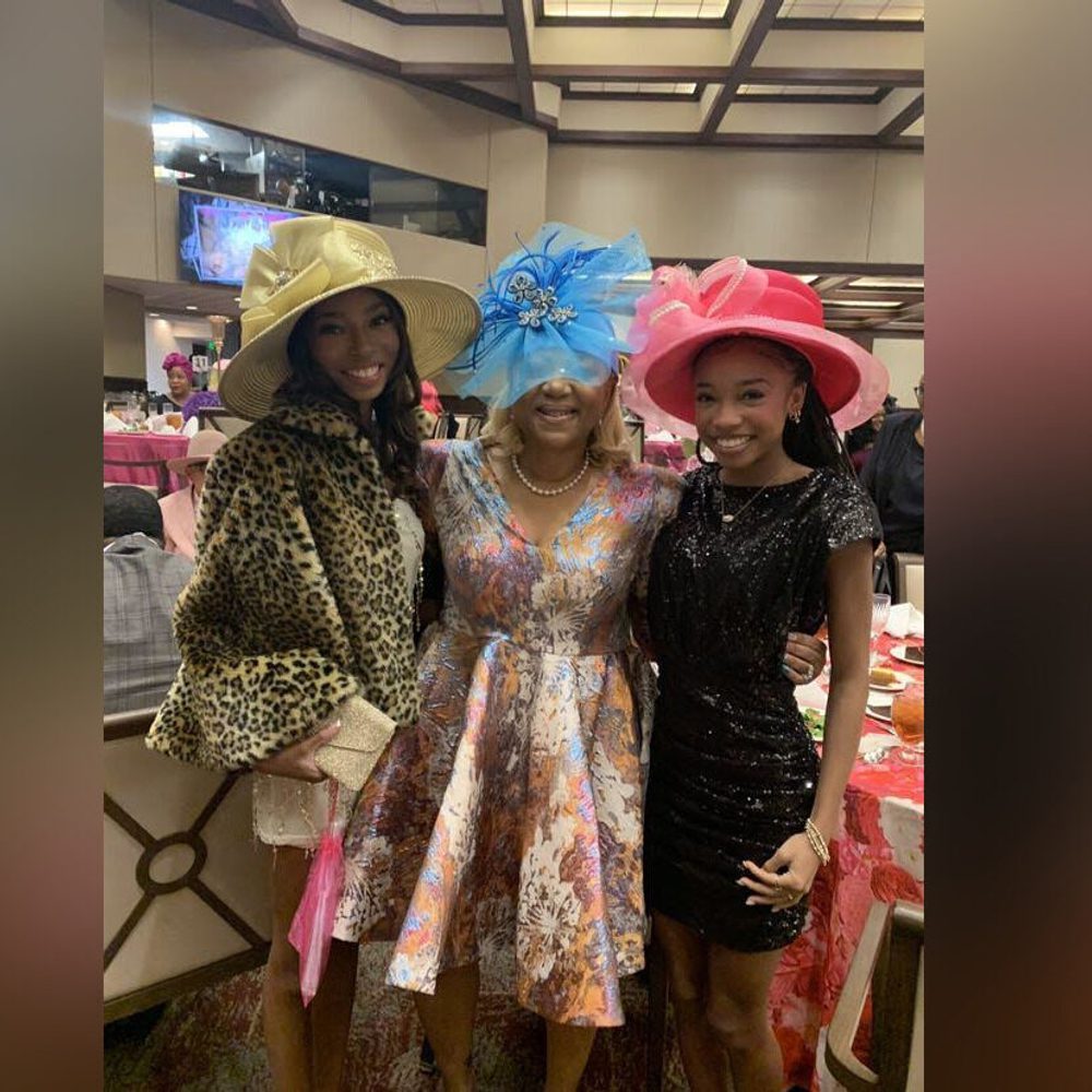 Rolanda Hollis with Bennett twins Alabama News