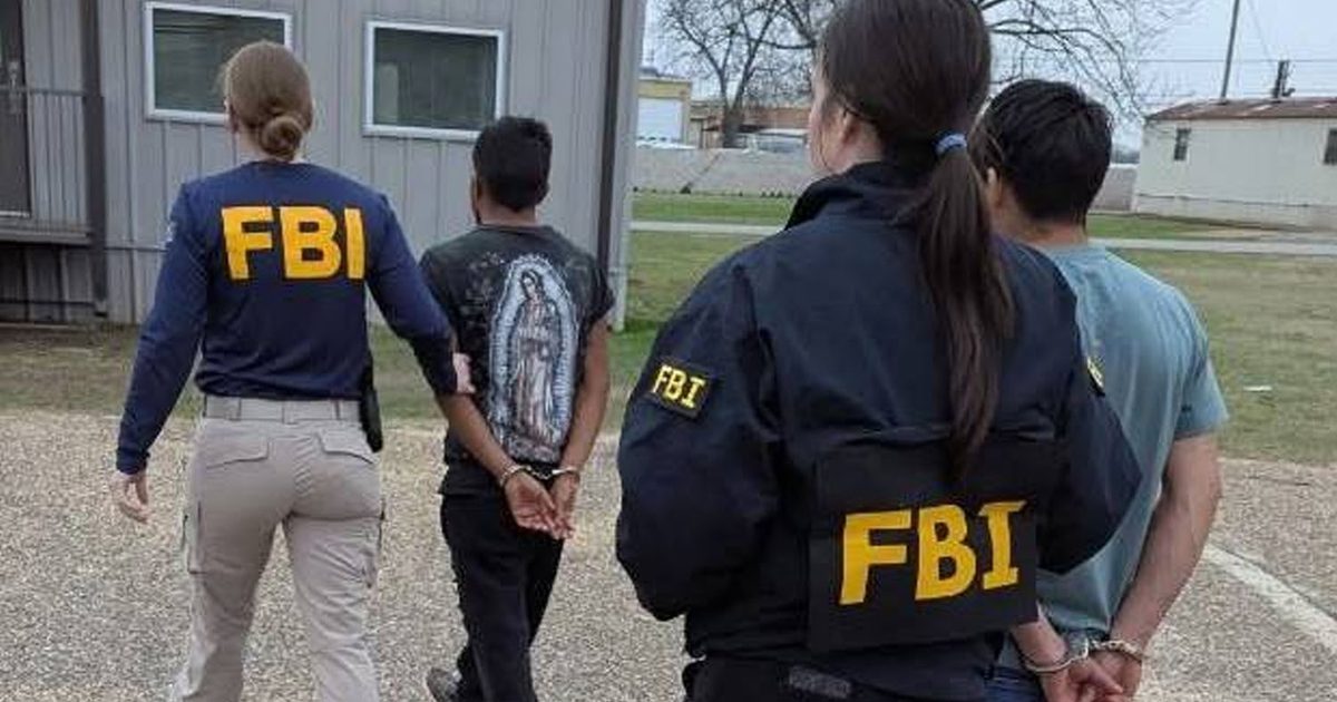 FBI conducts immigration raids in Baldwin, Lee Counties; DR Horton ...