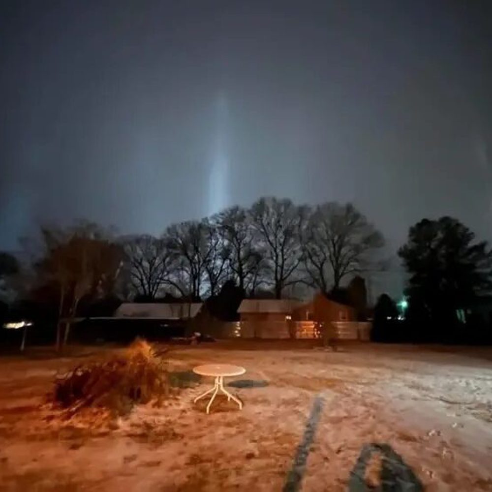 Light pillars Alabama News