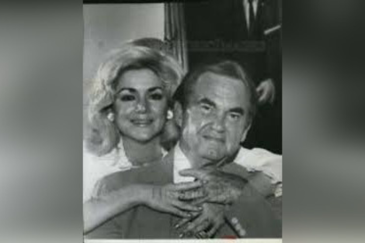 Former first lady Lisa Taylor Wallace being held 'prisoner,' complaint ...