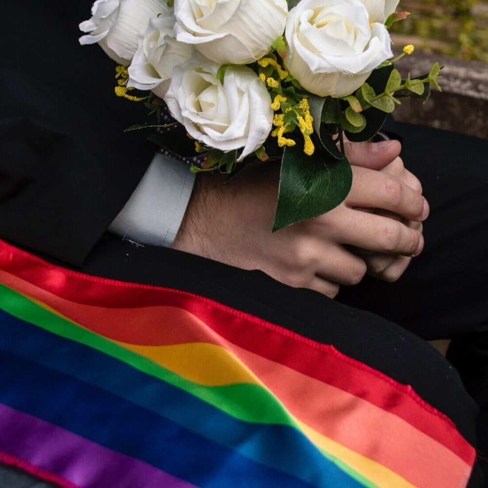 Gay marriage on a park Alabama News