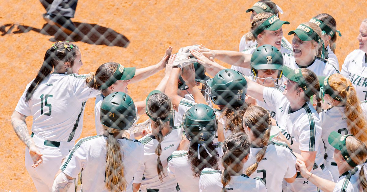 UAB Softball Team Enters This Weekend With A Shot At Winning The C USA uab-softball-team-enters-this-weekend-with-a-shot-at-winning-the-c-usa