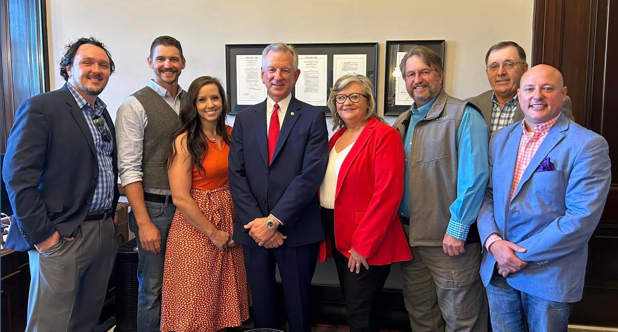 Members of the Alabama Contract Poultry Growers Association, OCM, CMA, nd Kansas Cattlemen’s Association join Sen. “Coach” Tommy Tuberville, R-AL, on Capitol Hill | Photo Credit: Office of Sen. Tommy Tuberville